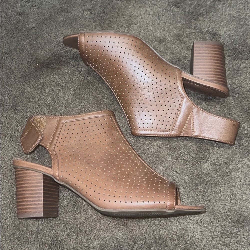 Cloudwalkers Brown Booties Size 10W